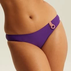 Culotte De Bain Violet MADDELANA -Belle Lingerie Soldes BS02416 082 WEB 1 fc9d631d f9f2 47d3 8942 25de1a49ddd7